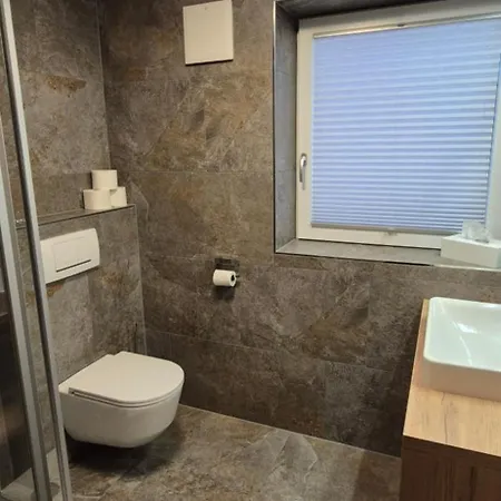 Viktors * 圣安东阿尔贝格